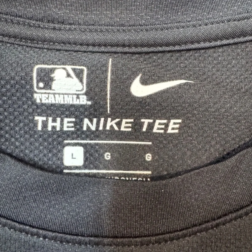 Nike Mens San Francisco Giants Black Team MLB The Nike Tee T Shirt Size L‎